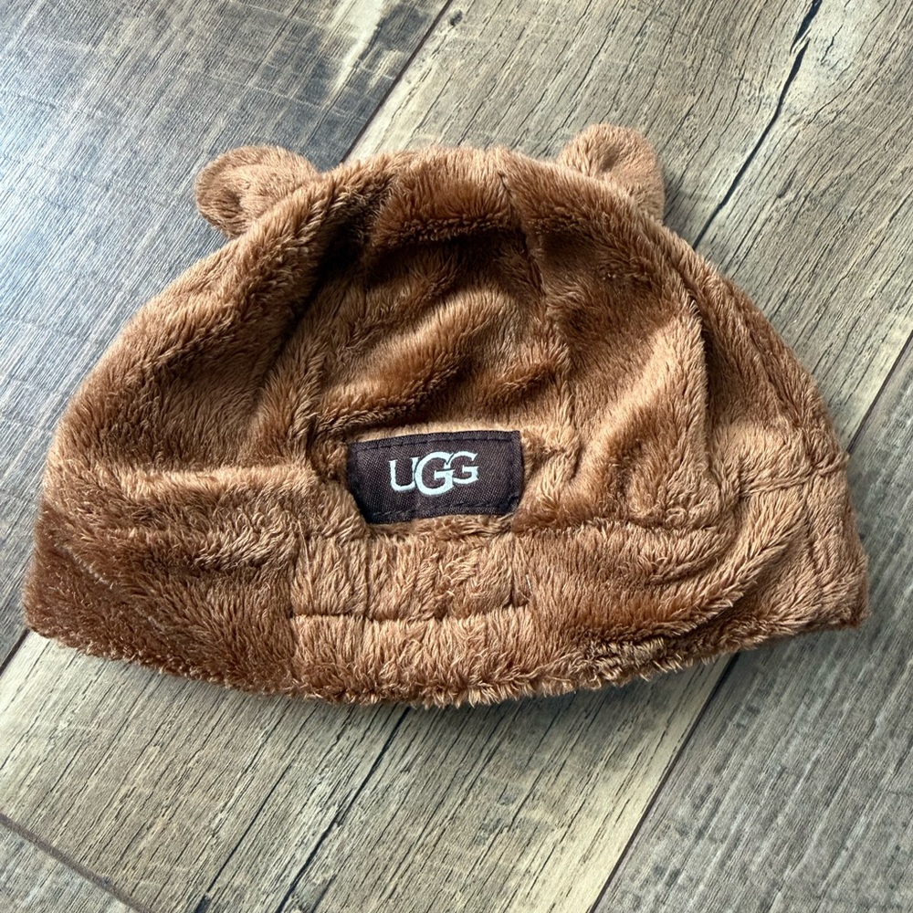 Baby UGG hat